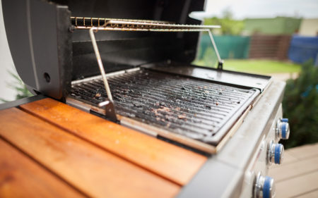 A Quick and Dirty Guide to Cleaning Your Grill or Smoker