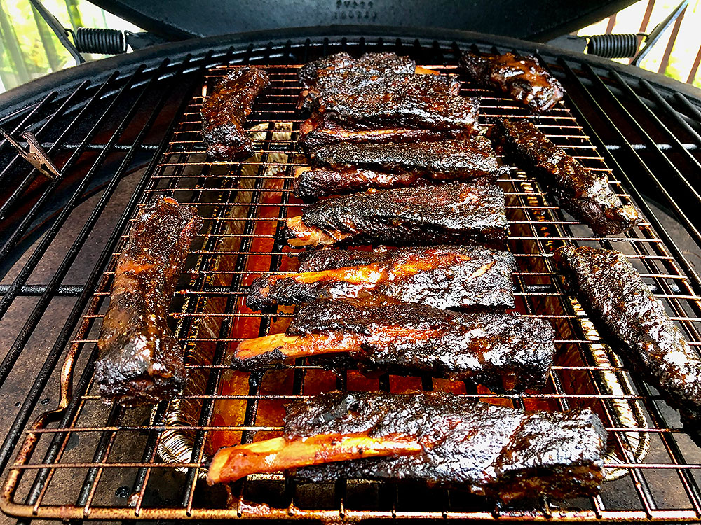 Rib Wings with sauce